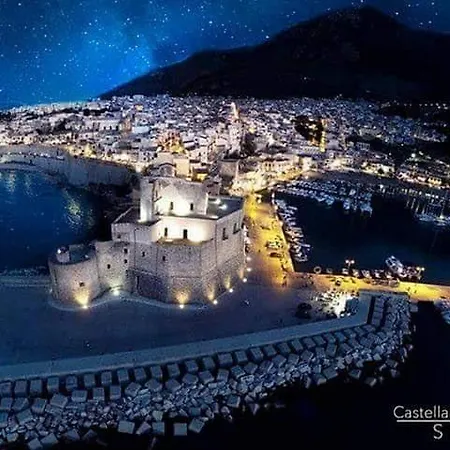 아파트 Bovio 카스텔라마레델골포