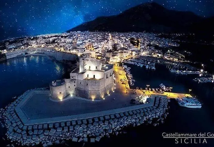 아파트 Bovio 카스텔라마레델골포